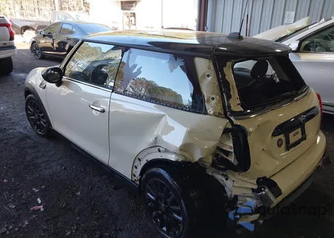 2023 Mini Hardtop Cooper from USA, damaged, VIN WMW33DH03P2T12759